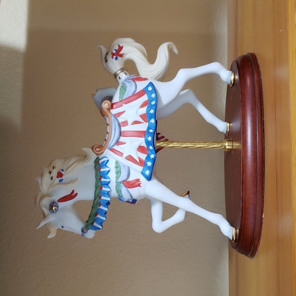 Lenox American Glory Carousel Horse - Picture 6 of 15